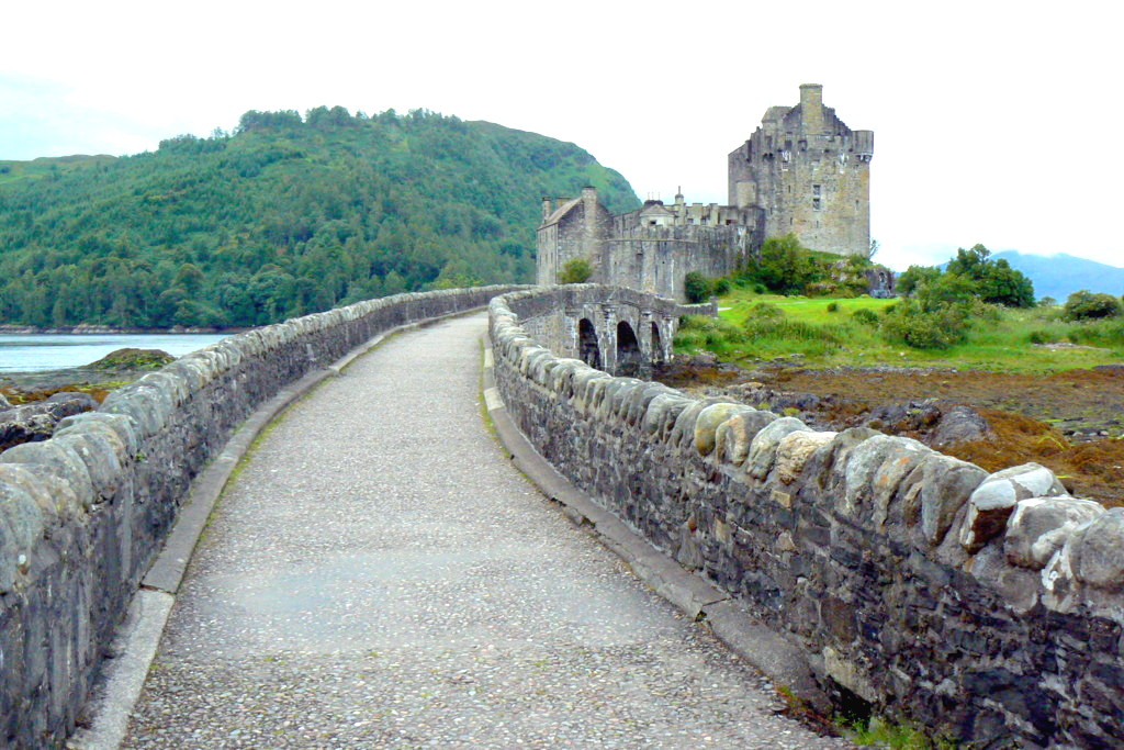 Eilian Donan Castle